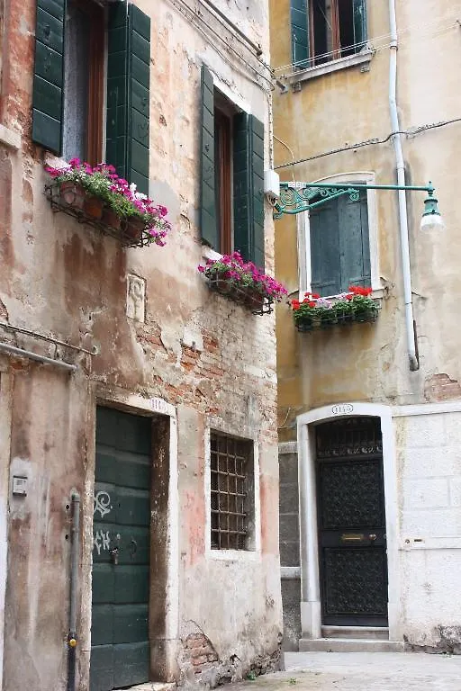 Viva Venezia Bed and Breakfast 3*, Venedig